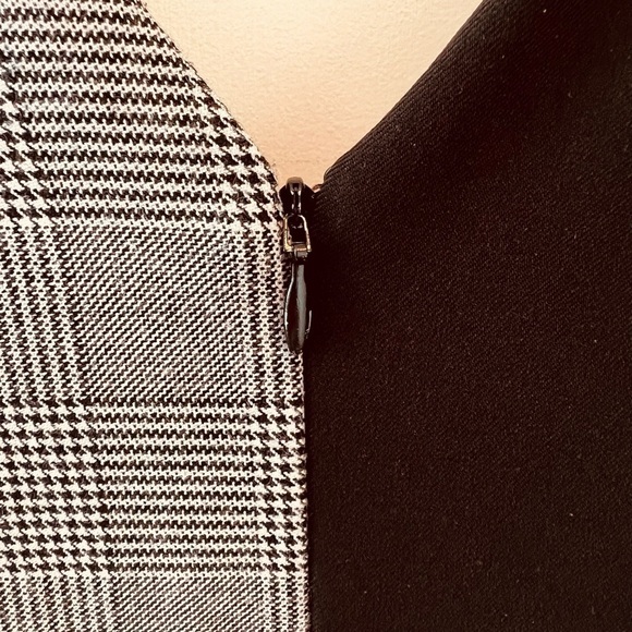 Fame & Partners Everly Dress Size 12 - Picture 12 of 16